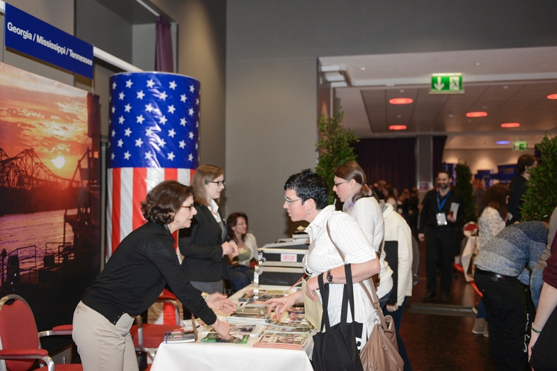 Visit USA Seminar 2015 (131)